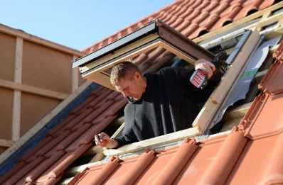 Pose de fenêtres de toit Velux à Sarcus